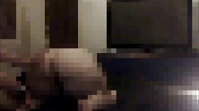 XXX sem registo  Passageiro de meias quero ver vídeo pornô ao vivo chupado pelo caralho fodido pelo taxista